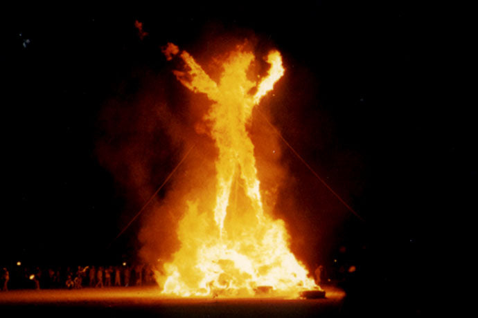 Burningman. Aaron Logan CC BY 2.0
